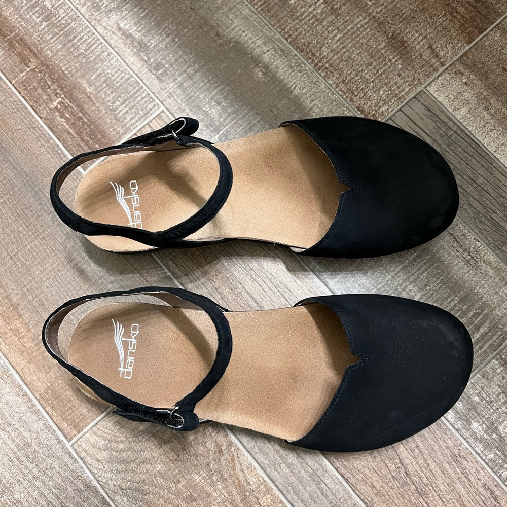 Dansko Rowan Sandals for women.